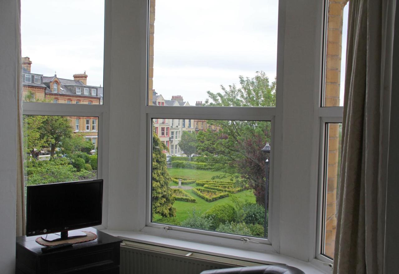Ashfield Guesthouse Дуглас Экстерьер фото
