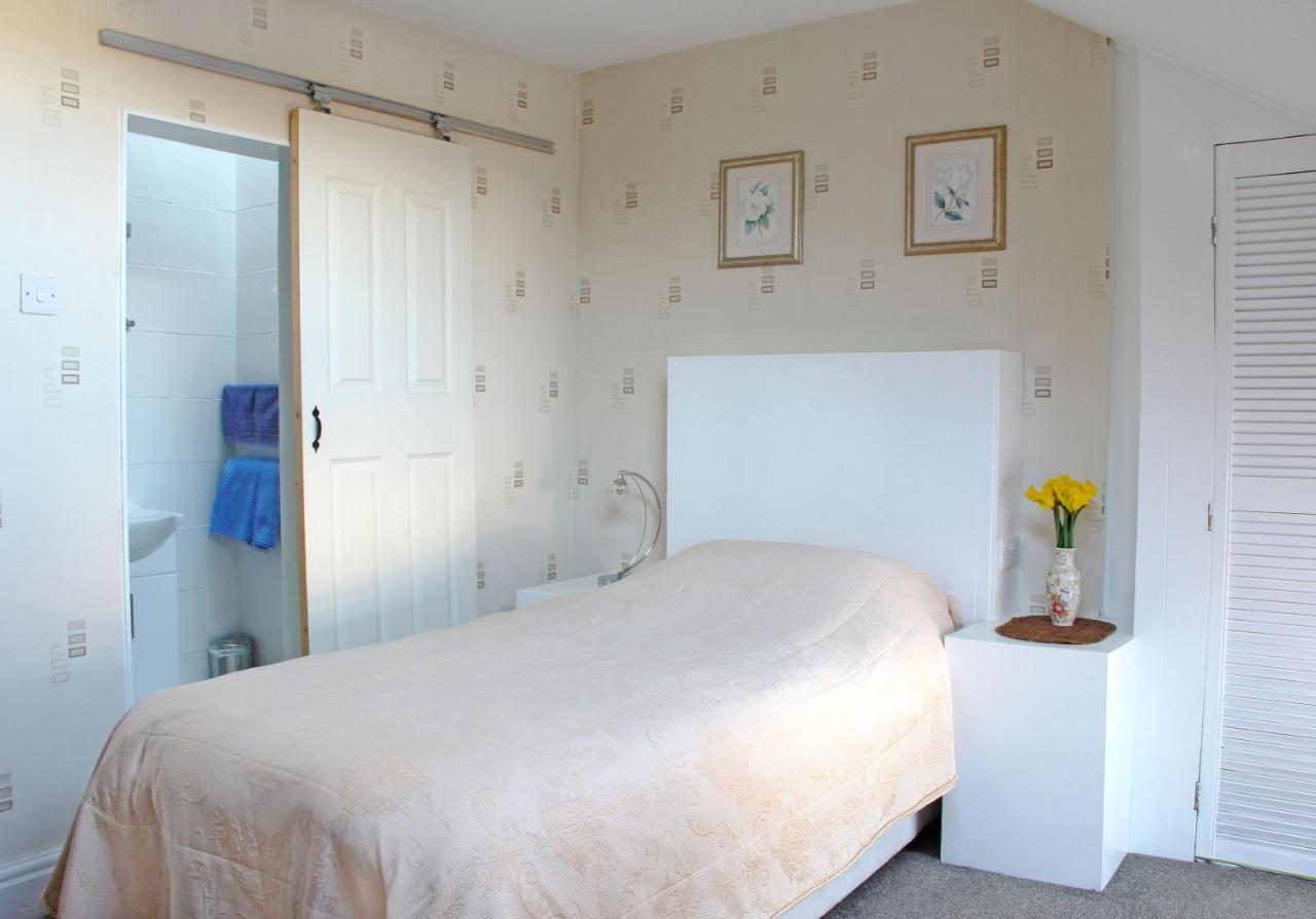 Ashfield Guesthouse Дуглас Экстерьер фото