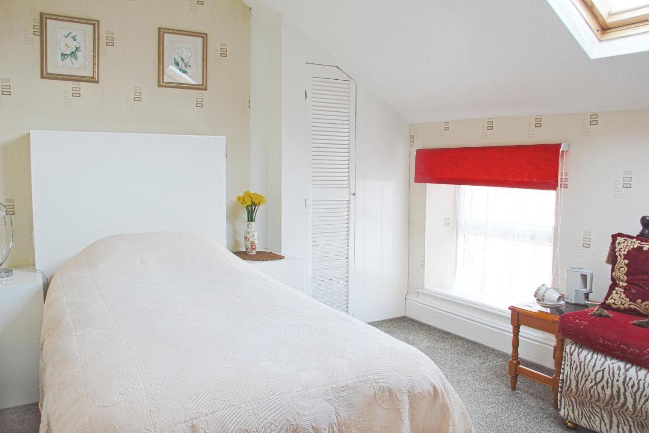 Ashfield Guesthouse Дуглас Экстерьер фото