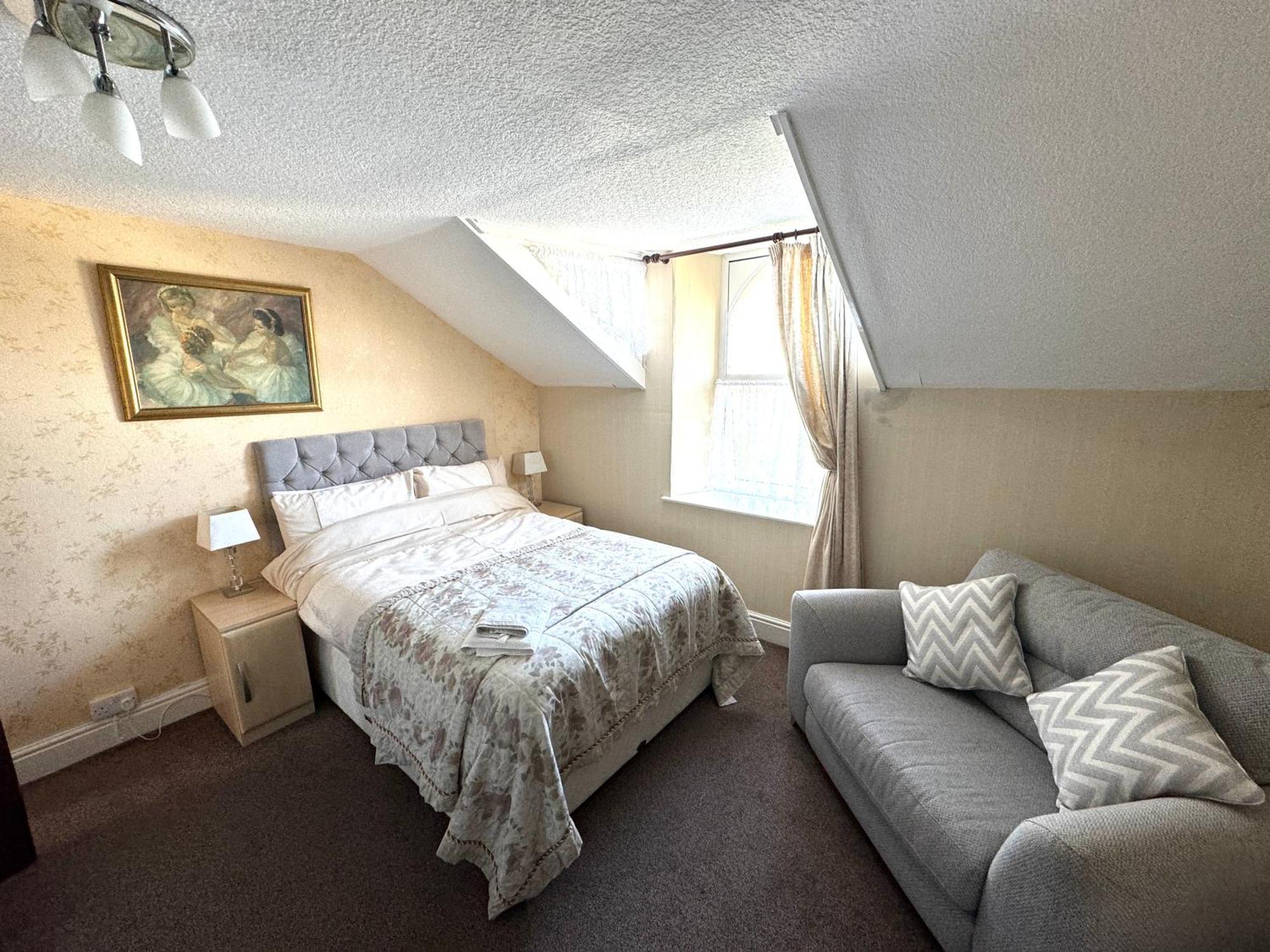 Ashfield Guesthouse Дуглас Экстерьер фото